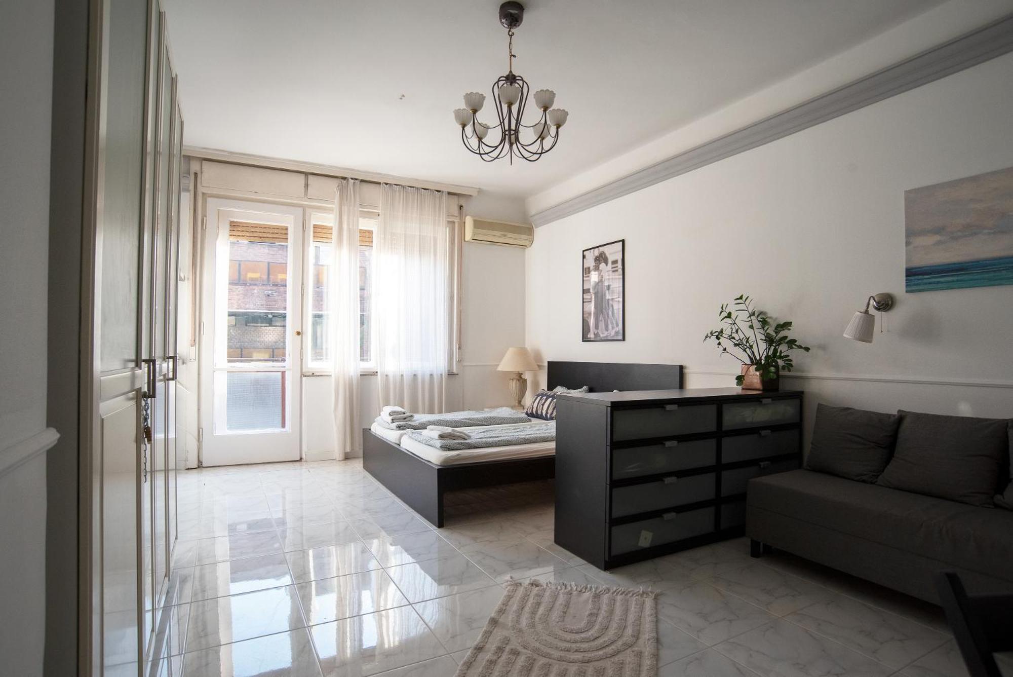 Madach Square Residence Boedapest Buitenkant foto